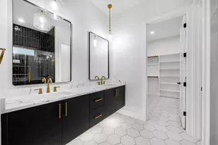 303 W Lane Ave, Manor, TX 78653 - Photo 20