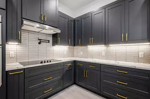 303 W Lane Ave, Manor, TX 78653 - Photo 16