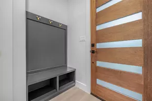 303 W Lane Ave, Manor, TX 78653 - Photo 2