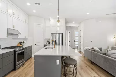 4704 Eberly Street, Austin, TX 78723 - Photo 12