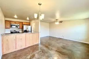 100 Sandstone Dr, Jarrell, TX 76537 - Photo 8