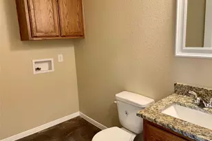 100 Sandstone Dr, Jarrell, TX 76537 - Photo 2