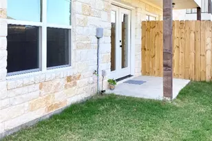 100 Sandstone Dr, Jarrell, TX 76537 - Photo 14