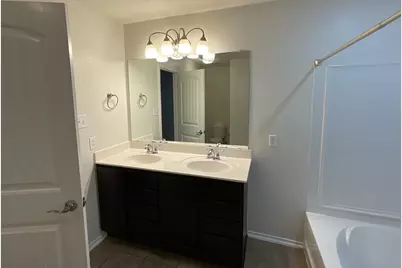 1054 Dorn, Kyle, TX 78640 - Photo 16