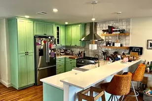 207 W 55th St, Austin, TX 78751 - Photo 2