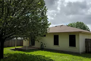 199 Tristans Way, Buda, TX 78610 - Photo 16
