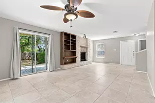 10006 Wildflower Ln, Austin, TX 78733 - Photo 6