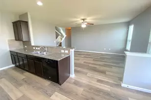 122 Liard River Rd, Hutto, TX 78634 - Photo 8