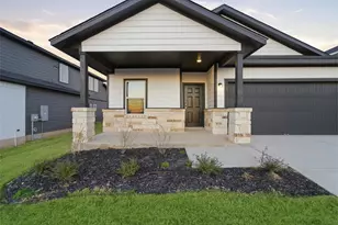 204 Quail Convey Dr, Jarrell, TX 76537 - Photo 2