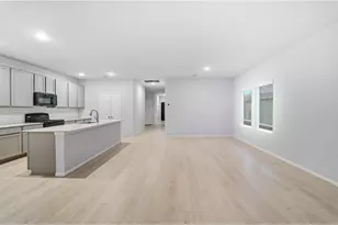 204 Quail Convey Dr, Jarrell, TX 76537 - Photo 8