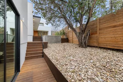 910 W Johanna Street, Austin, TX 78704 - Photo 24