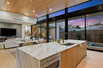 910 W Johanna Street, Austin, TX 78704 - Photo 4