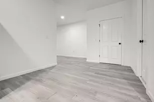 428 Seawind St, Lakeway, TX 78734 - Photo 10