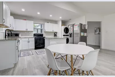 428 Seawind Street, Lakeway, TX 78734 - Photo 4