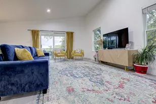 428 Seawind St, Lakeway, TX 78734 - Photo 2