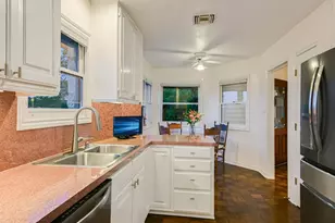 5603 Oakwood Cove, Austin, TX 78731 - Photo 16