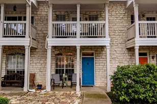 639 W 31 1/2 St, Austin, TX 78705 - Photo 2