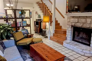 639 W 31 1/2 St, Austin, TX 78705 - Photo 1