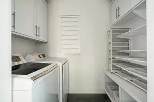 1902 Webberville Rd, Austin, TX 78721 - Photo 14