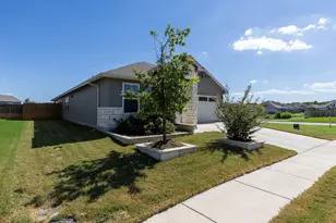 2803 Canteen Crk Wy, Round Rock, TX 78665 - Photo 4