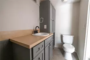 1265 Bugtussle Ln, Luling, TX 78648 - Photo 6