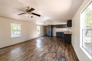 1265 Bugtussle Ln, Luling, TX 78648 - Photo 4