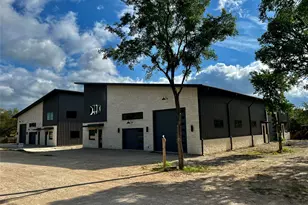 2203 Pyramid Dr, Austin, TX 78734 - Photo 2