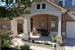 305 Lightcliff St, Hutto, TX 78634 - Photo 2