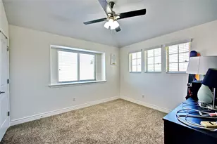 305 Lightcliff St, Hutto, TX 78634 - Photo 24