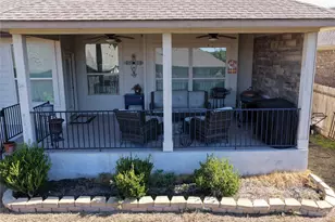 305 Lightcliff St, Hutto, TX 78634 - Photo 30