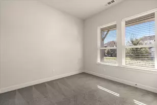 908 Knowles Dr, Hutto, TX 78634 - Photo 20