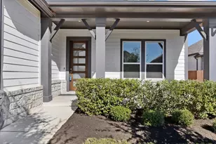 908 Knowles Dr, Hutto, TX 78634 - Photo 2