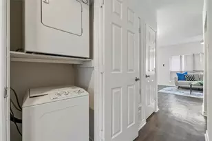 915 22nd 1/2 Street W, Austin, TX 78705 - Photo 10