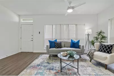 915 22nd 1/2 Street W #101, Austin, TX 78705 - Photo 2