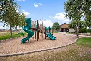 233 Firefox Wy, Jarrell, TX 76537 - Photo 38