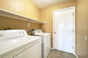 318 Mitchell Dr, Hutto, TX 78634 - Photo 30