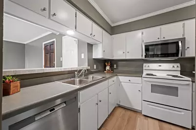 6910 Hart Lane #211, Austin, TX 78731 - Photo 6