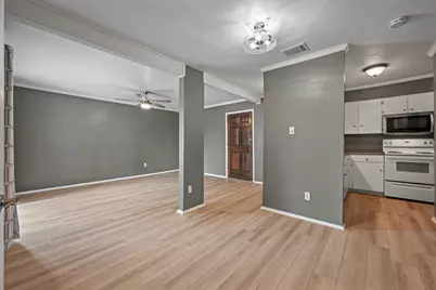 6910 Hart Lane #211, Austin, TX 78731 - Photo 4