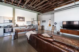 102 E 2nd St, Taylor, TX 76574 - Photo 6