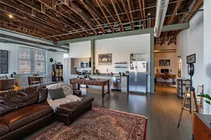 102 E 2nd St, Taylor, TX 76574 - Photo 4