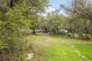 2591 Spring Valley Dr, Dripping Springs, TX 78620 - Photo 16