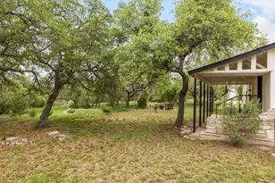 2591 Spring Valley Dr, Dripping Springs, TX 78620 - Photo 14