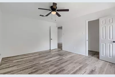 512 Woodford Drive, Cedar Park, TX 78613 - Photo 14