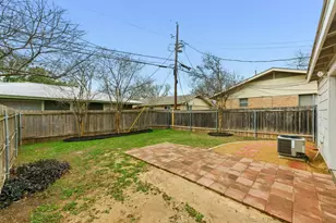 2711 St Edwards Cir, Austin, TX 78704 - Photo 36