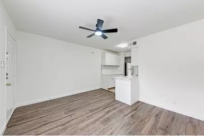 1010 W 23rd Street #6, Austin, TX 78705 - Photo 4