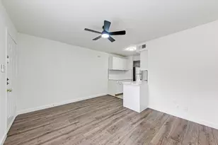 1010 W 23rd St, Austin, TX 78705 - Photo 4