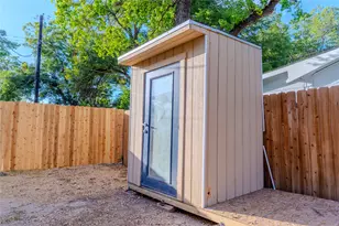 1120 Mark St, Austin, TX 78721 - Photo 18