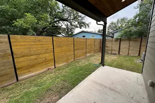 3510 Lyons Rd, Austin, TX 78702 - Photo 6
