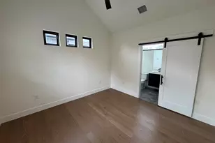 3510 Lyons Rd, Austin, TX 78702 - Photo 8