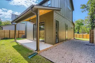 3510 Lyons Rd, Austin, TX 78702 - Photo 12